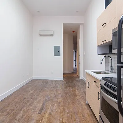 Rented by Nooklyn NYC LLC | media 61