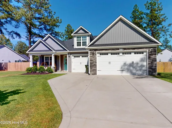 604 Muscadine Ln, Aberdeen, NC 28315