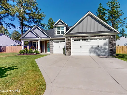 604 Muscadine Ln Photo 1