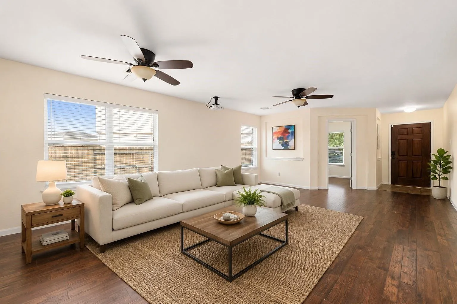 3 bed, 2.0 bath, 1953 sqft, $2,150 — Photo 3