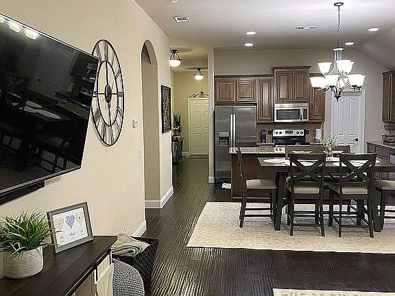 3rd image of 5437 Old Blush Dr