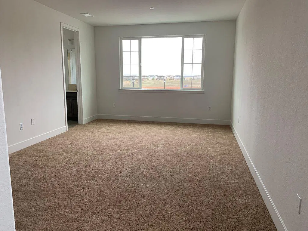 Studio, 500 sqft, $1,500 — Photo 3