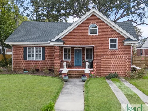 325 E 56th Street, Savannah, GA 31405