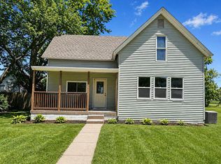 107 E State St, Fairmount, IL 61841