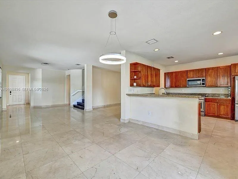Reserve At Doral West — Photo 2