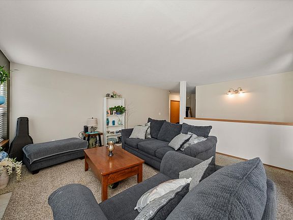 Living room from dining room - 16809