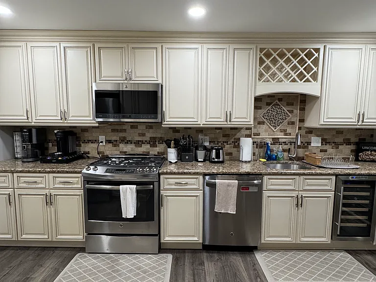 53 Jaime Ct — Photo 3