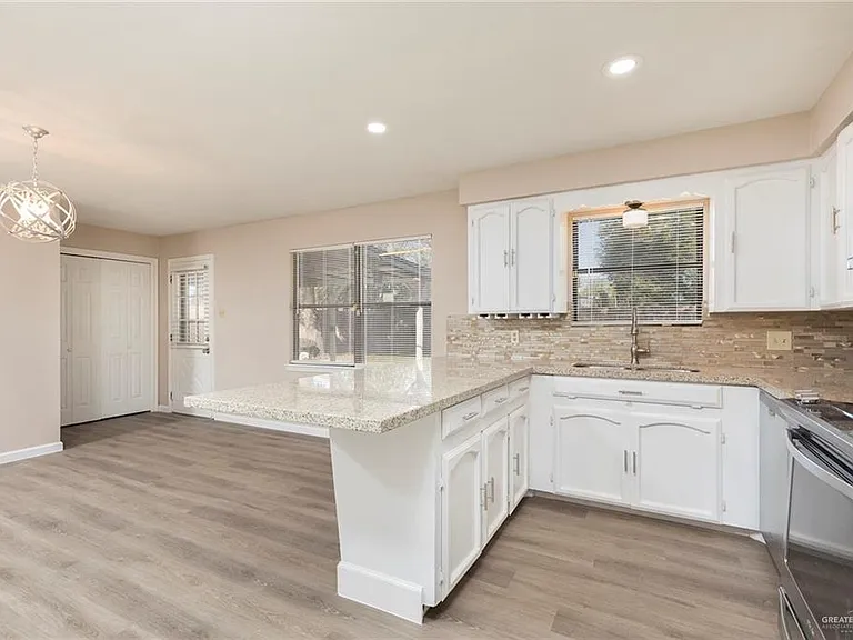 2504 Pecan Ave — Photo 9