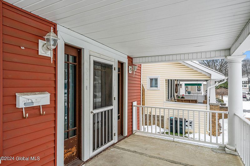 3rd image of 1059 Maryland Avenue