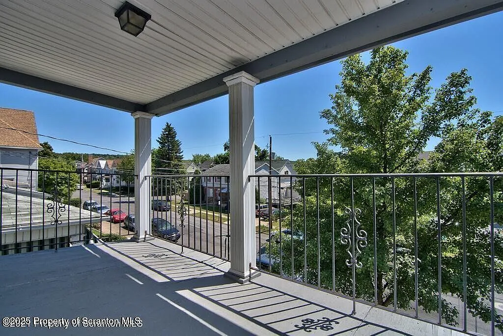 1 bed, 1.0 bath, 800 sqft, $1,150 — Photo 4