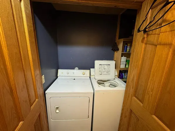 231 W Main St, Hawkeye, IA 52147