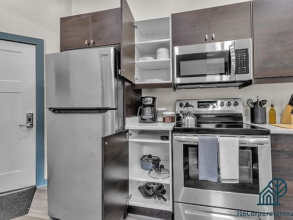 5th image of 36 E Utica St #3B