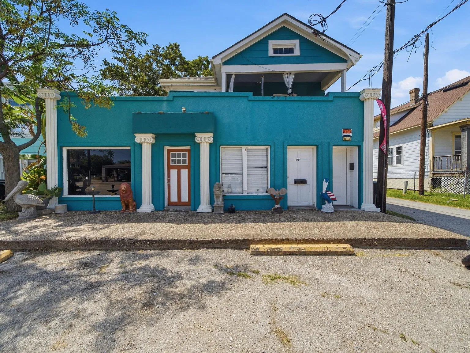 2 bed, 2.0 bath, 1605 sqft, $1,600 — Photo 1