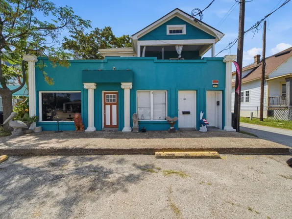 1613 39th St, Galveston, TX 77550