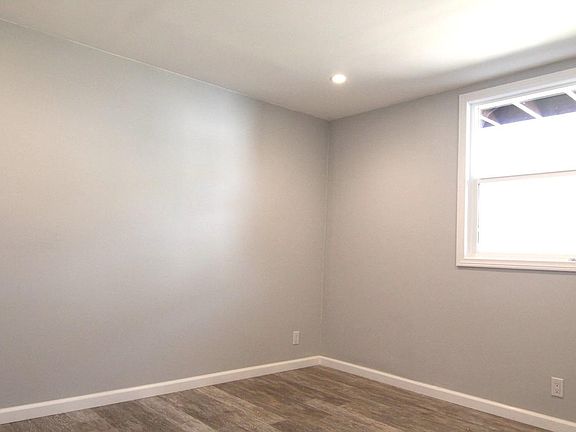 5th image of 316 N Bonnie Brae St APT 2