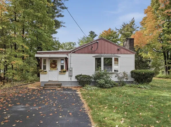 3 Olive Dr, Leominster, MA 01453