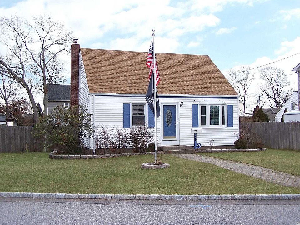 45 Washington Ave, West Sayville, NY 11796 Zillow