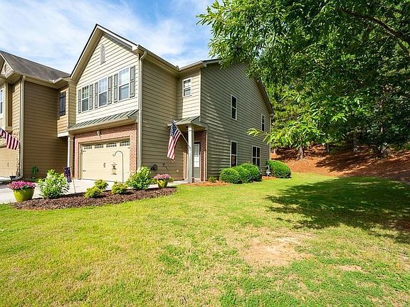 2nd image of 120 Sunset Ln