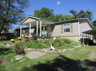 608 E 4th St, Falmouth, KY 41040