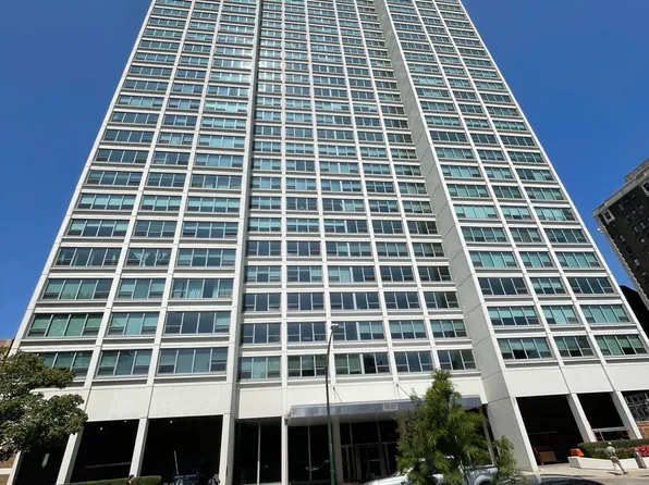1700 E 56th St APT 1503, Chicago, IL 60637