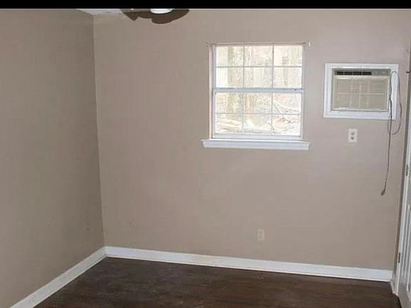 4th image of 241 J Payton Cir