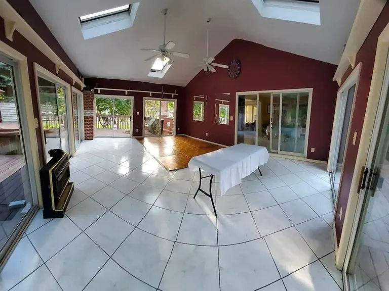 12 Orchard Ln — Photo 5
