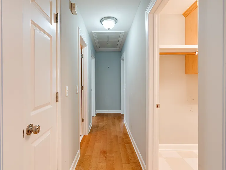 518 Acklen Park Dr — Photo 3