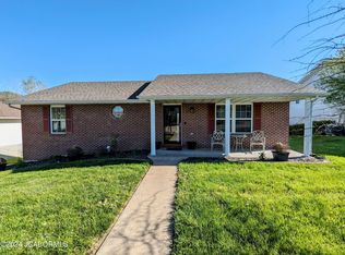 3831 Buckingham Park, Jefferson City, MO 65109