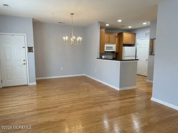 624 Sophee Lane #6, Lakewood, NJ 08701