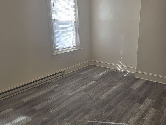 3rd image of 1003 W 8th St APT 2A