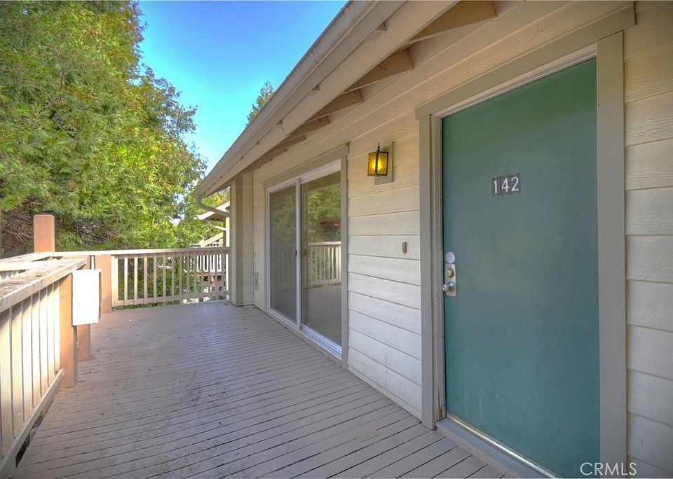 1st image of 142 Rockledge Ln