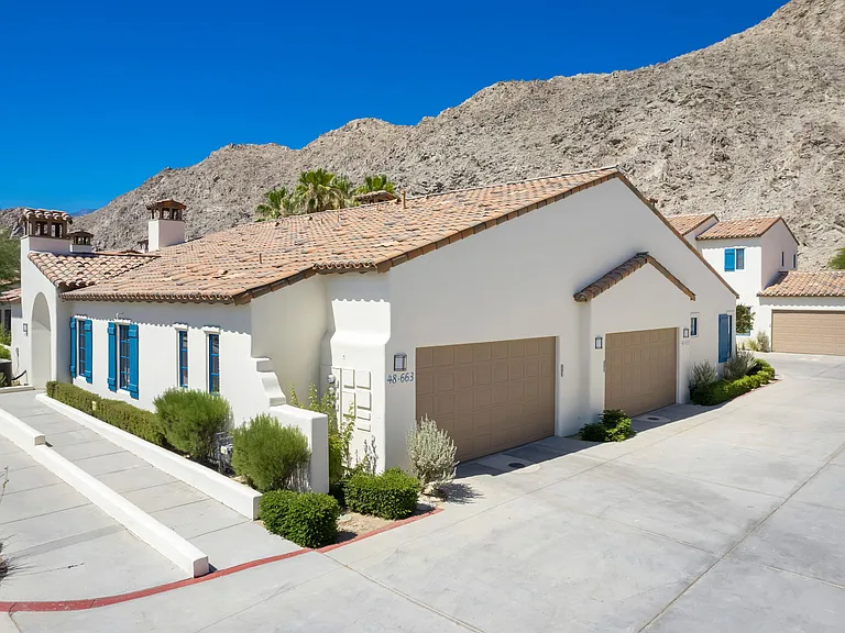 48663 Legacy Dr — Photo 32