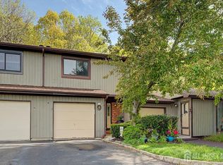 73 Letts Ct, Matawan, NJ 07747