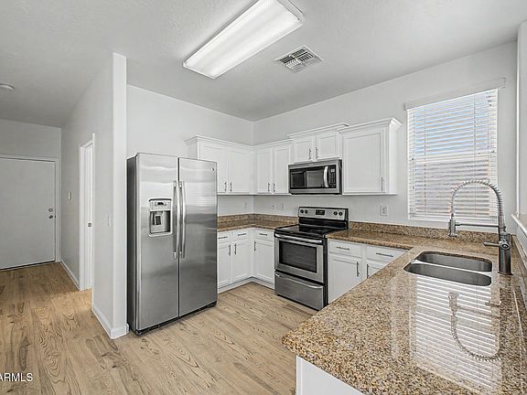 3rd image of 3816 S 53RD Drive