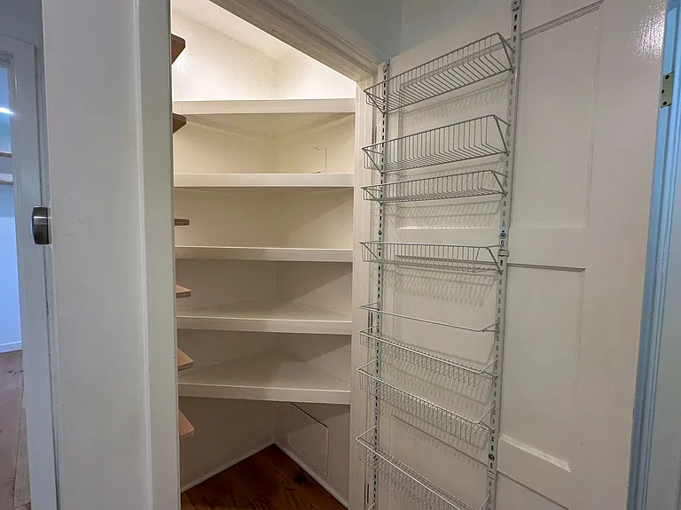 2211 Ashland Ave — Photo 21