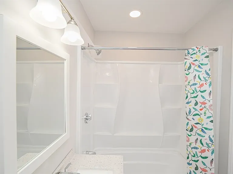 23 Warwick St #3 — Photo 8