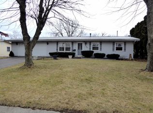 414 Sherman Dr, Valparaiso, IN 46385