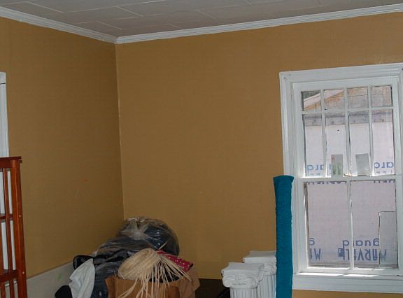 3rd image of 408 Moffett St