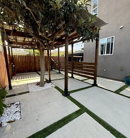 635 N Formosa Ave — Photo 30