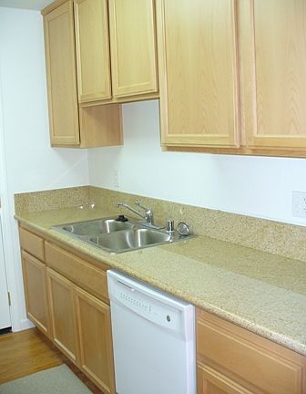 3rd image of 11670 Garnet Way APT 4