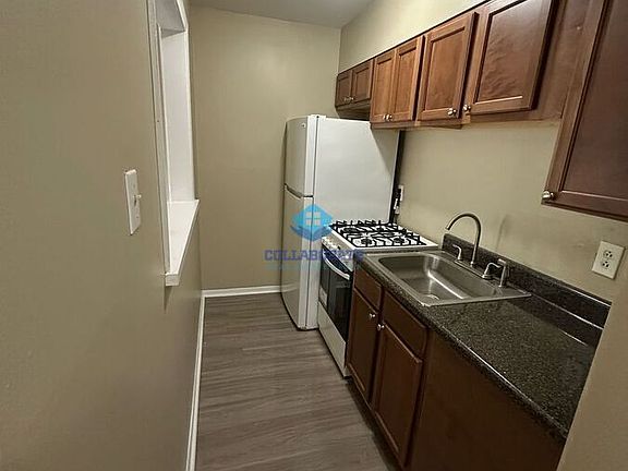 3rd image of 865 Dillworth St APT 5