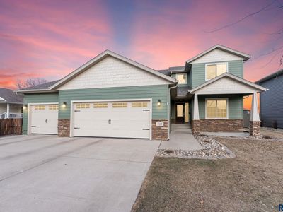 610 Emmett Trl, Harrisburg, SD, 57032