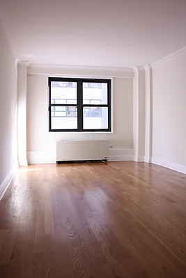 Rented by Stonehenge NYC LLC | media 23