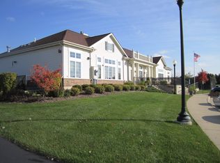 1963 Highbury Ln, Aurora, IL 60502