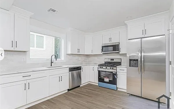 670 Arden Ave — Photo 9