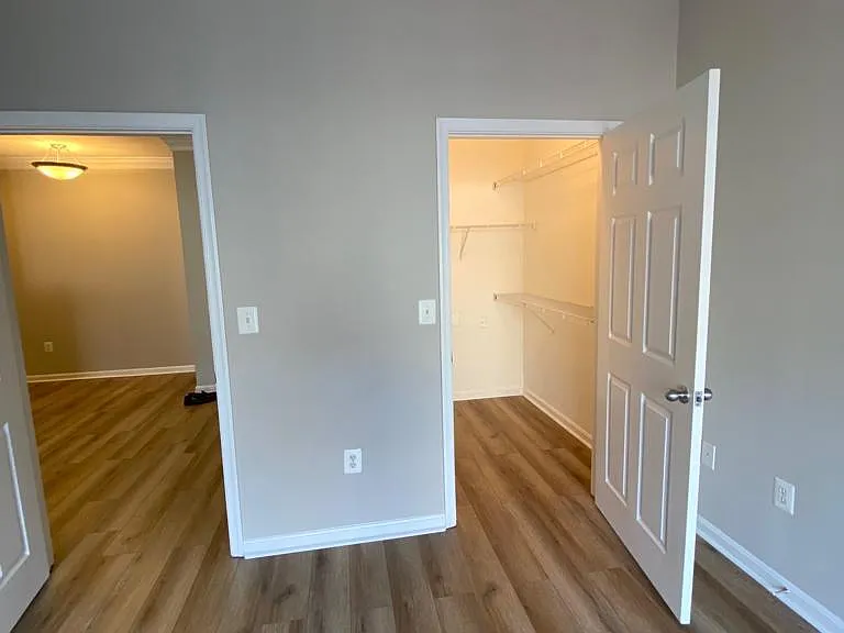 4854 Eisenhower Ave — Photo 13