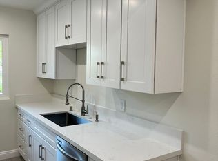 1700 Peppertree Ln #2, Fullerton, CA 92835