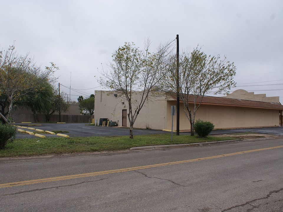 2nd image of 1355 Military Rd