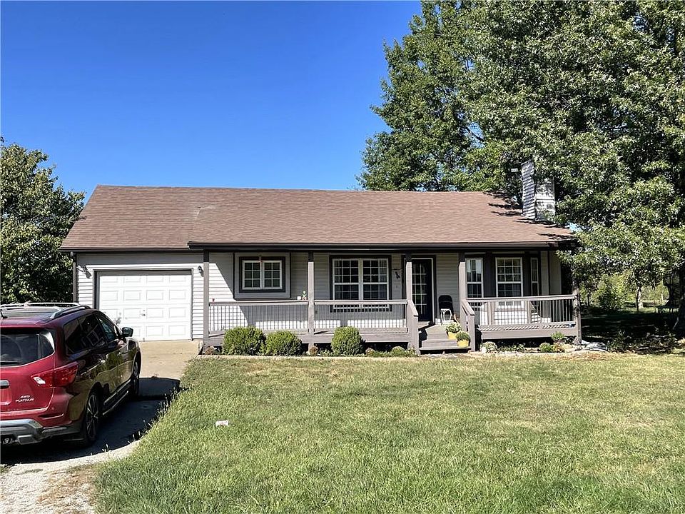 1st image of 33038 W 271st St
