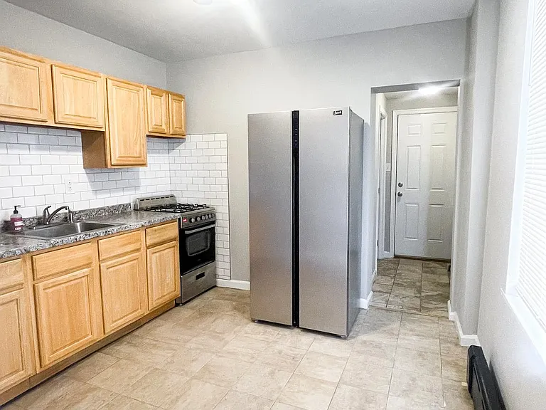 2642 Brown St #1 — Photo 7